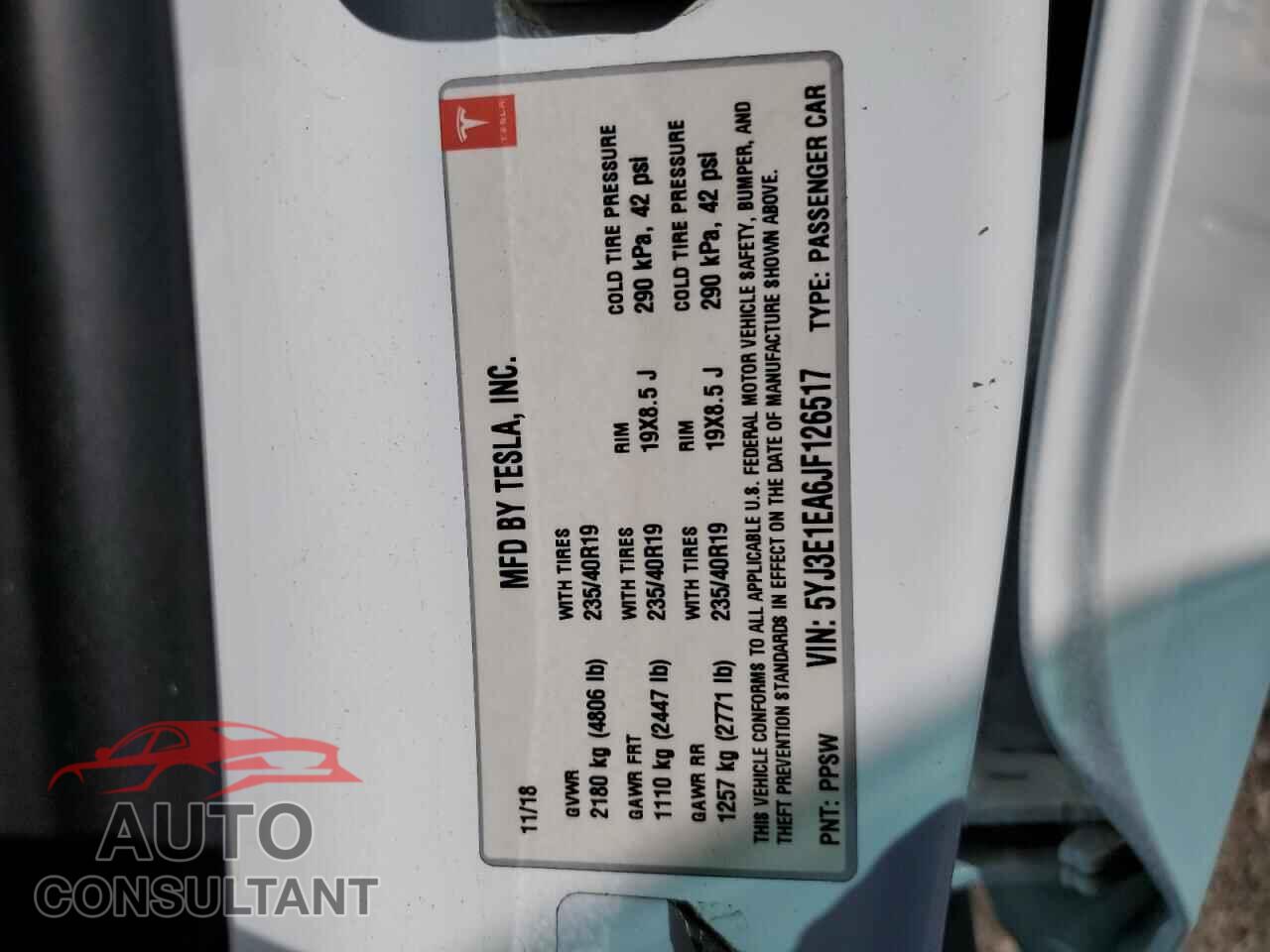 TESLA MODEL 3 2018 - 5YJ3E1EA6JF126517