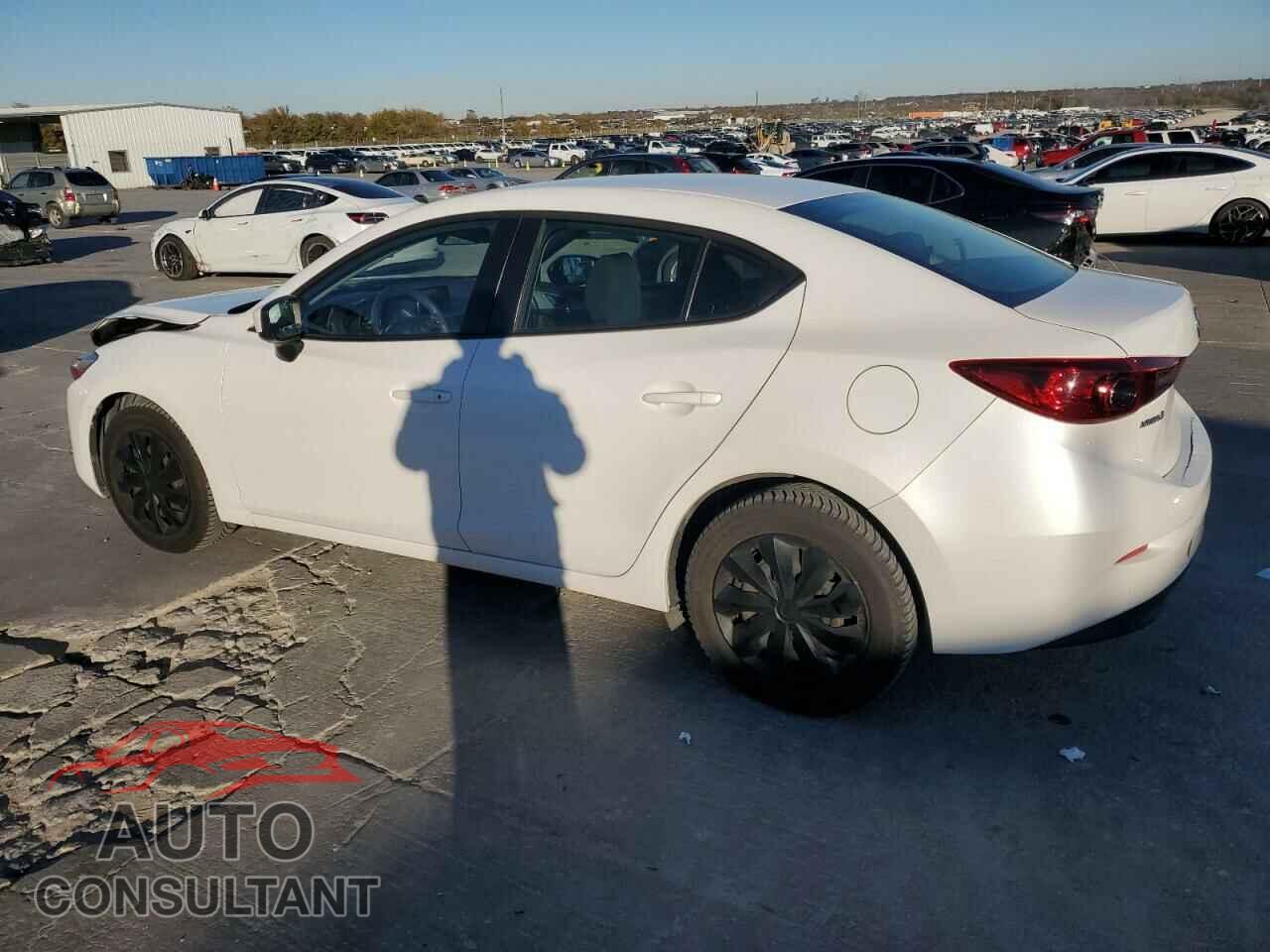 MAZDA 3 2017 - 3MZBN1U79HM124040