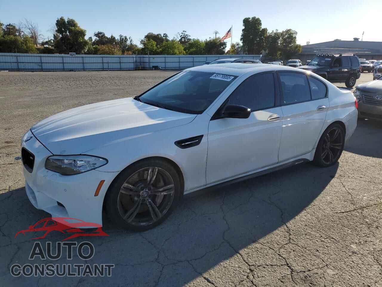 BMW M5 2013 - WBSFV9C51DC772446