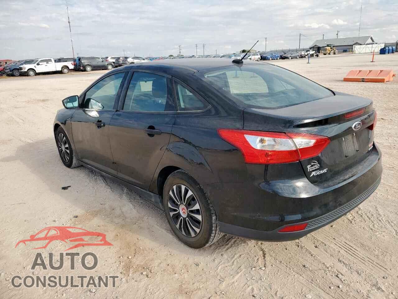 FORD FOCUS 2014 - 1FADP3E27EL209062