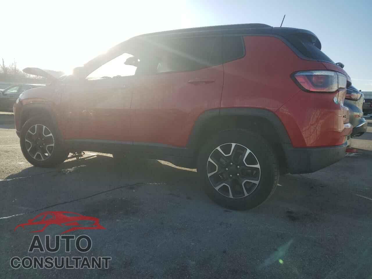 JEEP COMPASS 2019 - 3C4NJDDB8KT796010