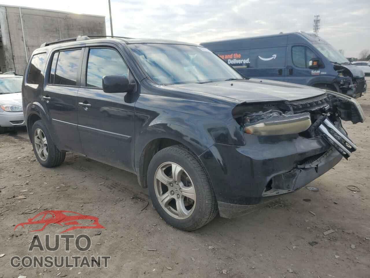 HONDA PILOT 2013 - 5FNYF4H65DB060557