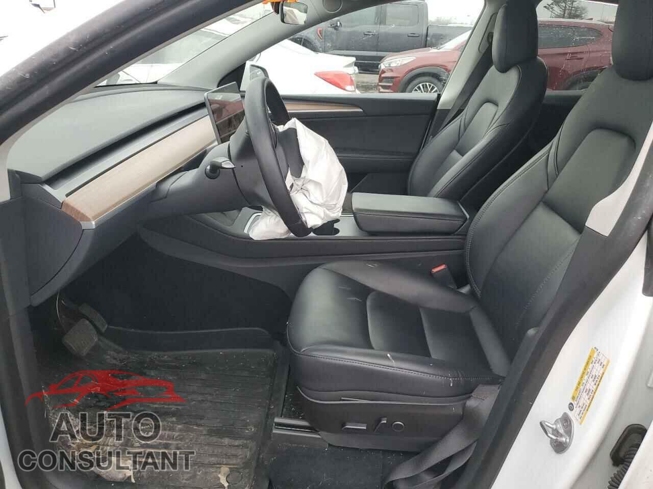 TESLA MODEL Y 2023 - 7SAYGAEE0PF607152