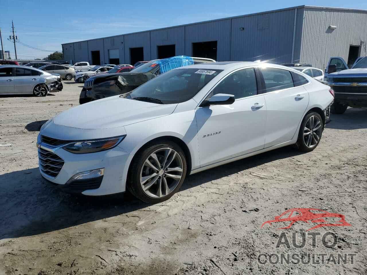 CHEVROLET MALIBU 2021 - 1G1ZD5ST0MF013665