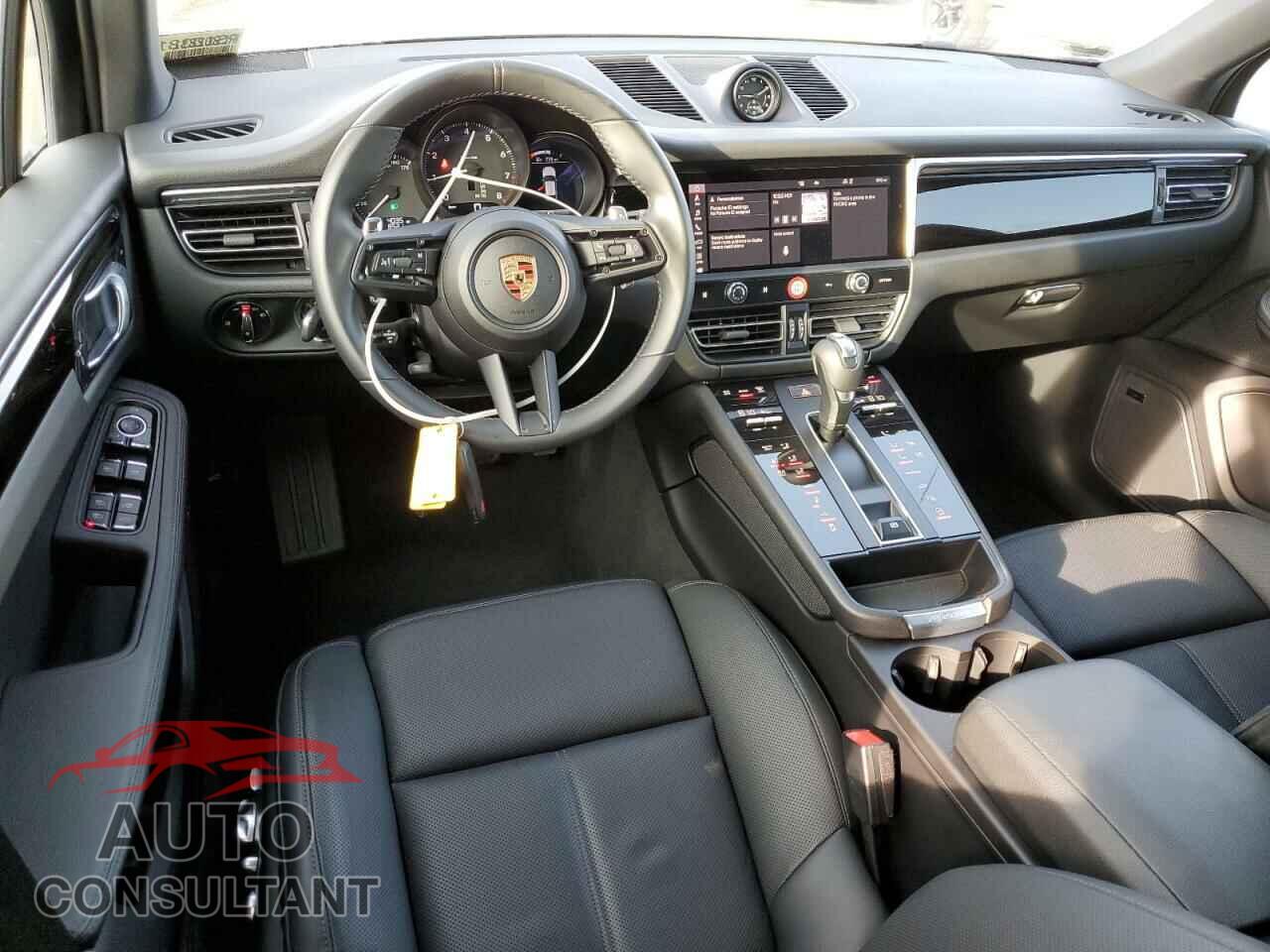 PORSCHE MACAN BASE 2024 - WP1AA2A56RLB02811