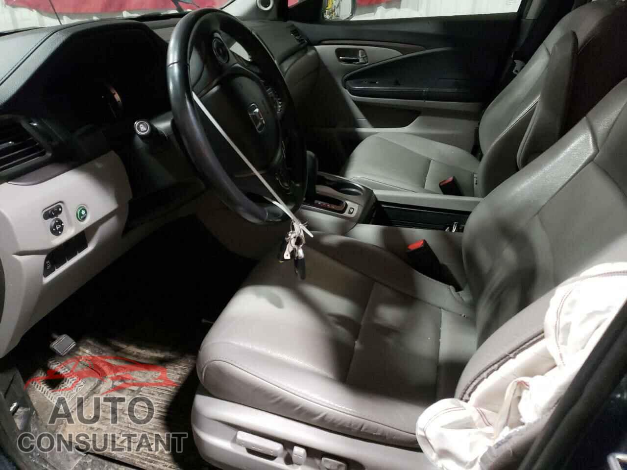 HONDA PILOT 2017 - 5FNYF6H85HB039159