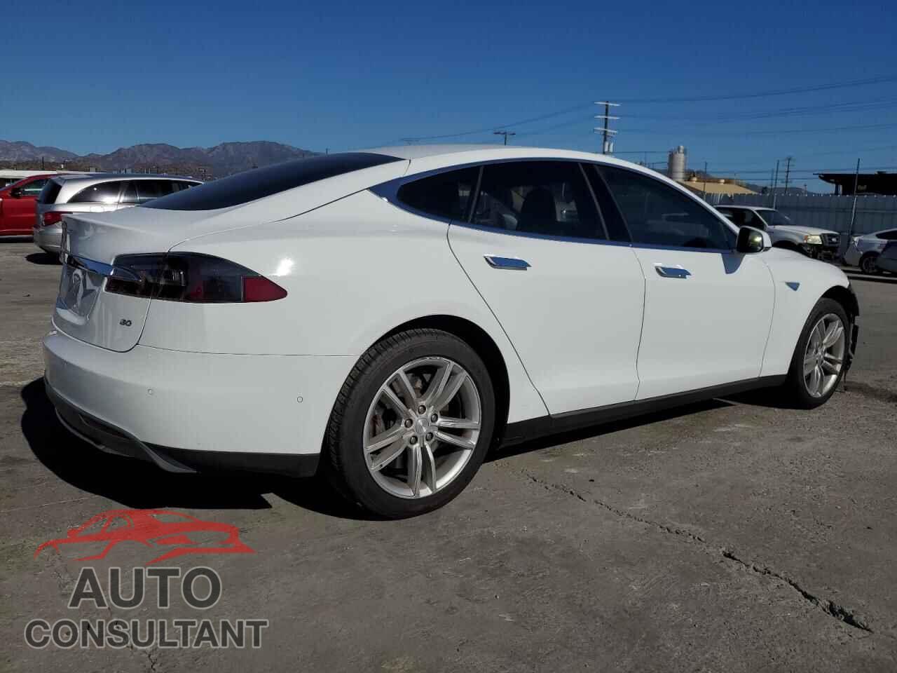TESLA MODEL S 2015 - 5YJSA1S19FFP77014