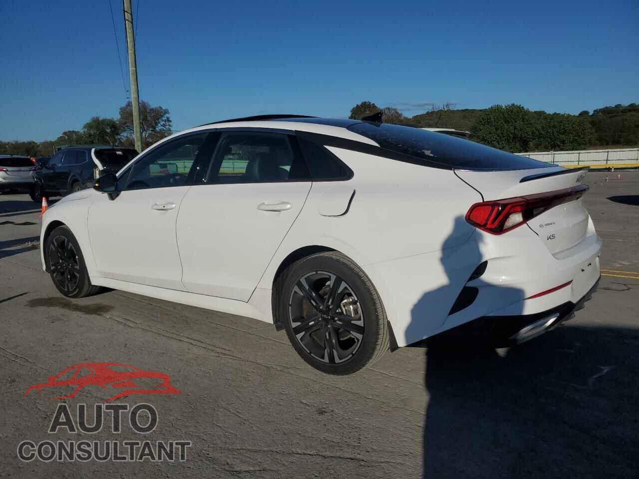 KIA K5 2023 - 5XXG64J23PG190731
