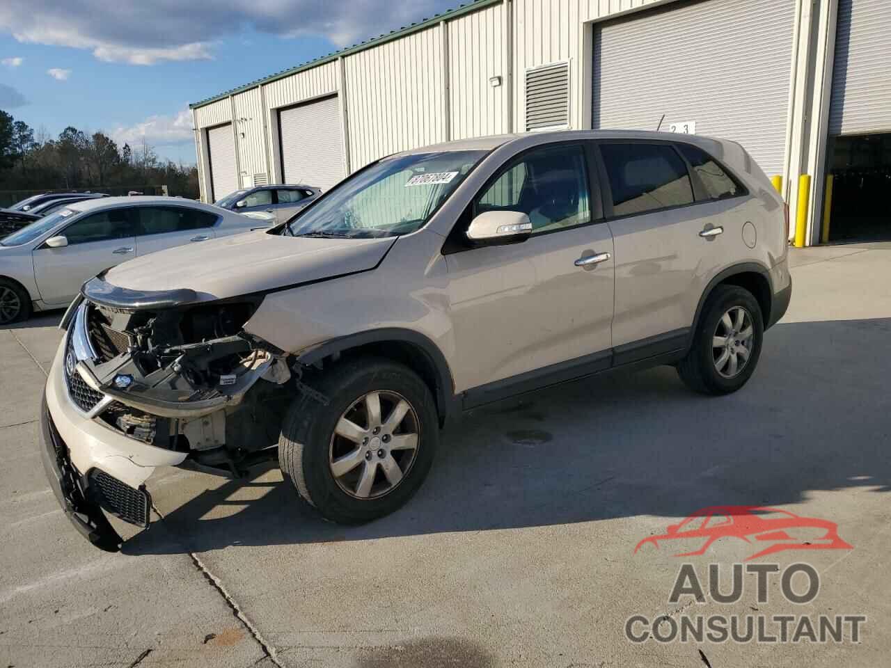 KIA SORENTO 2011 - 5XYKT3A15BG069322