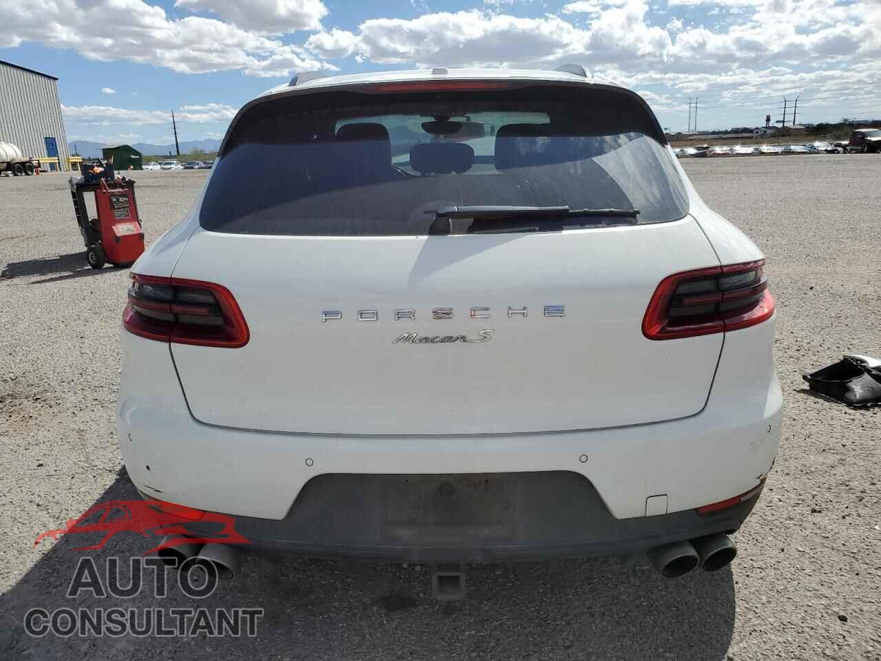 PORSCHE MACAN 2015 - WP1AB2A53FLB56513