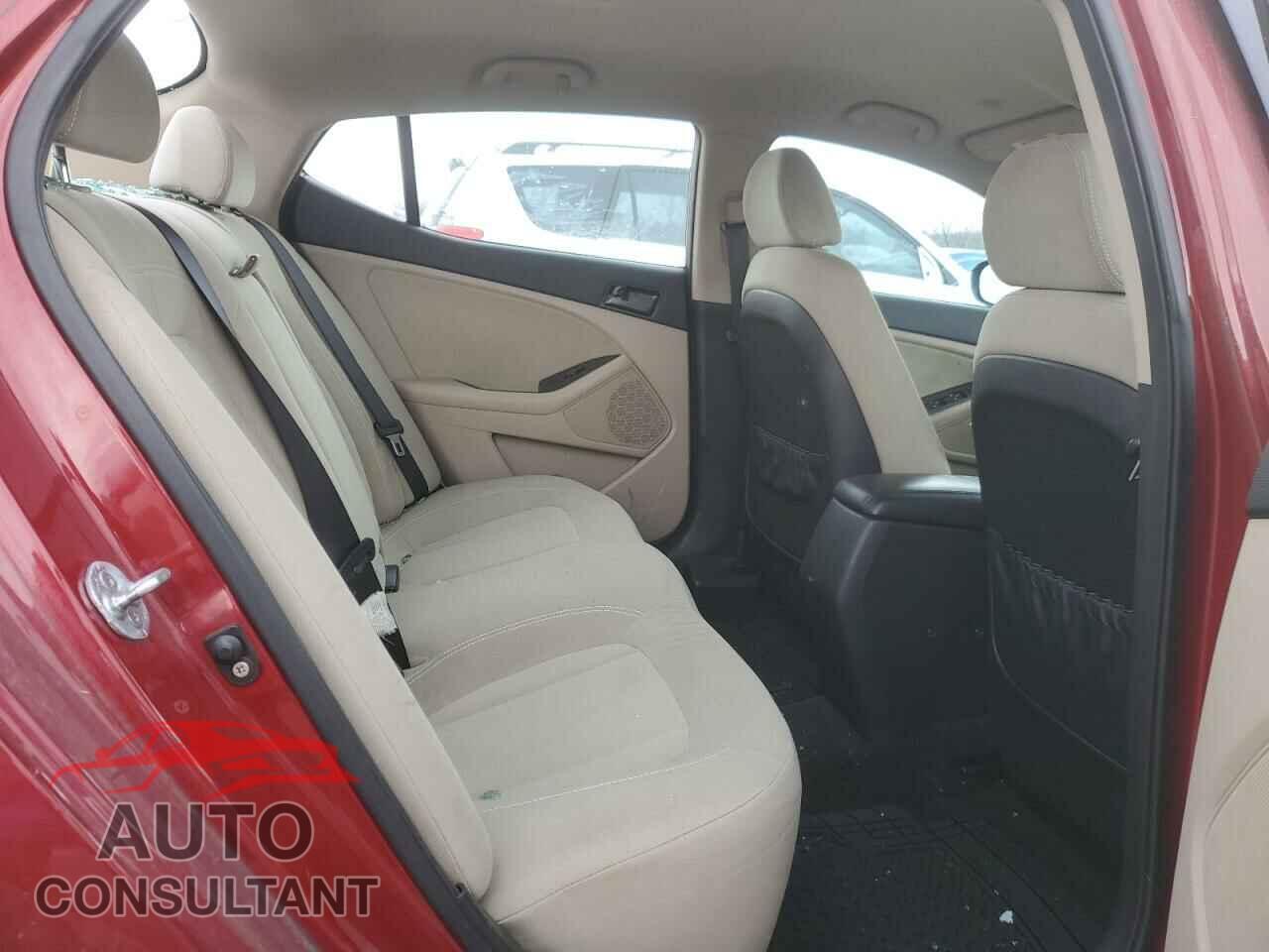 KIA OPTIMA 2011 - KNAGM4A77B5109256