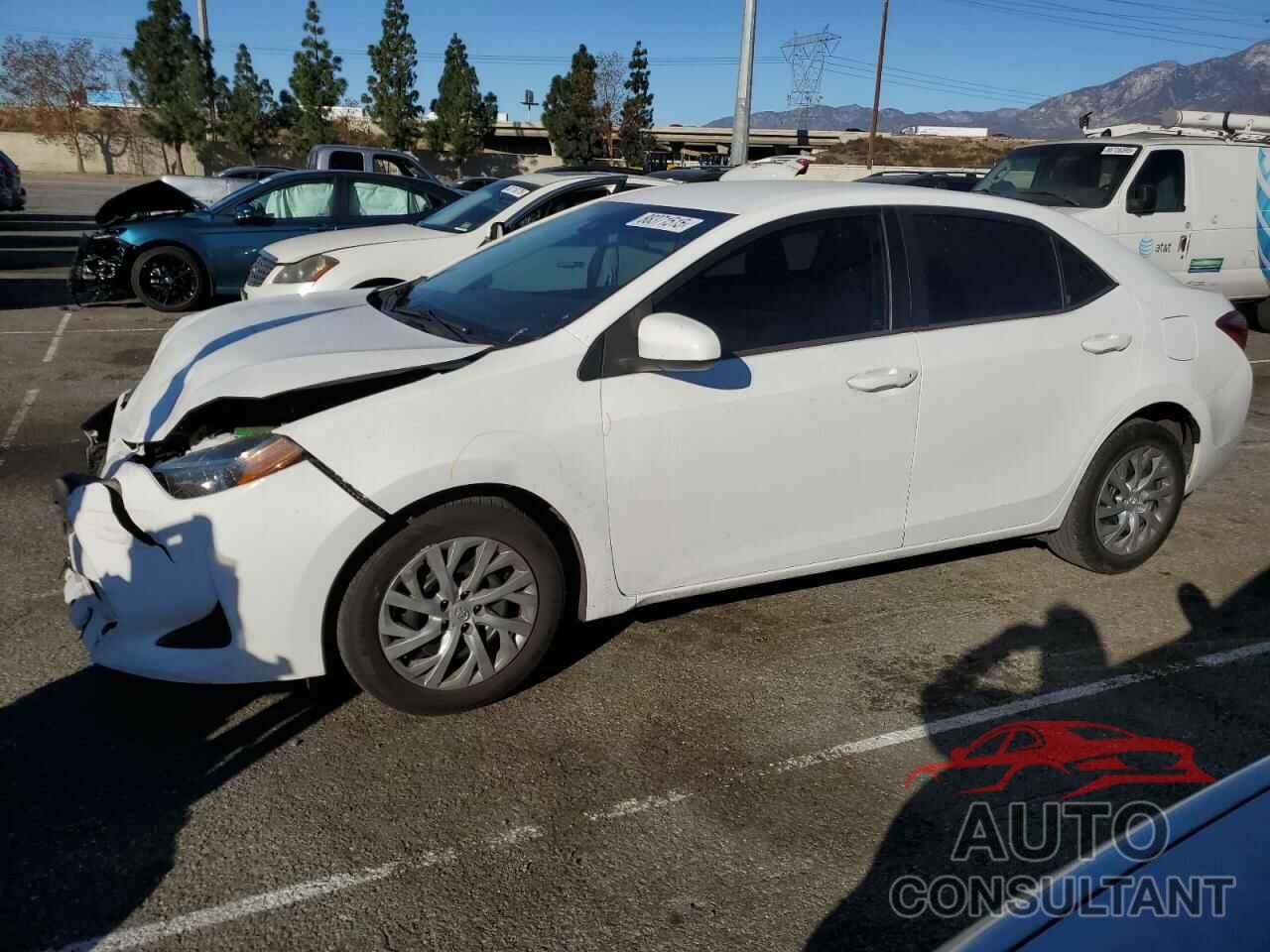 TOYOTA COROLLA 2018 - 2T1BURHE6JC054525