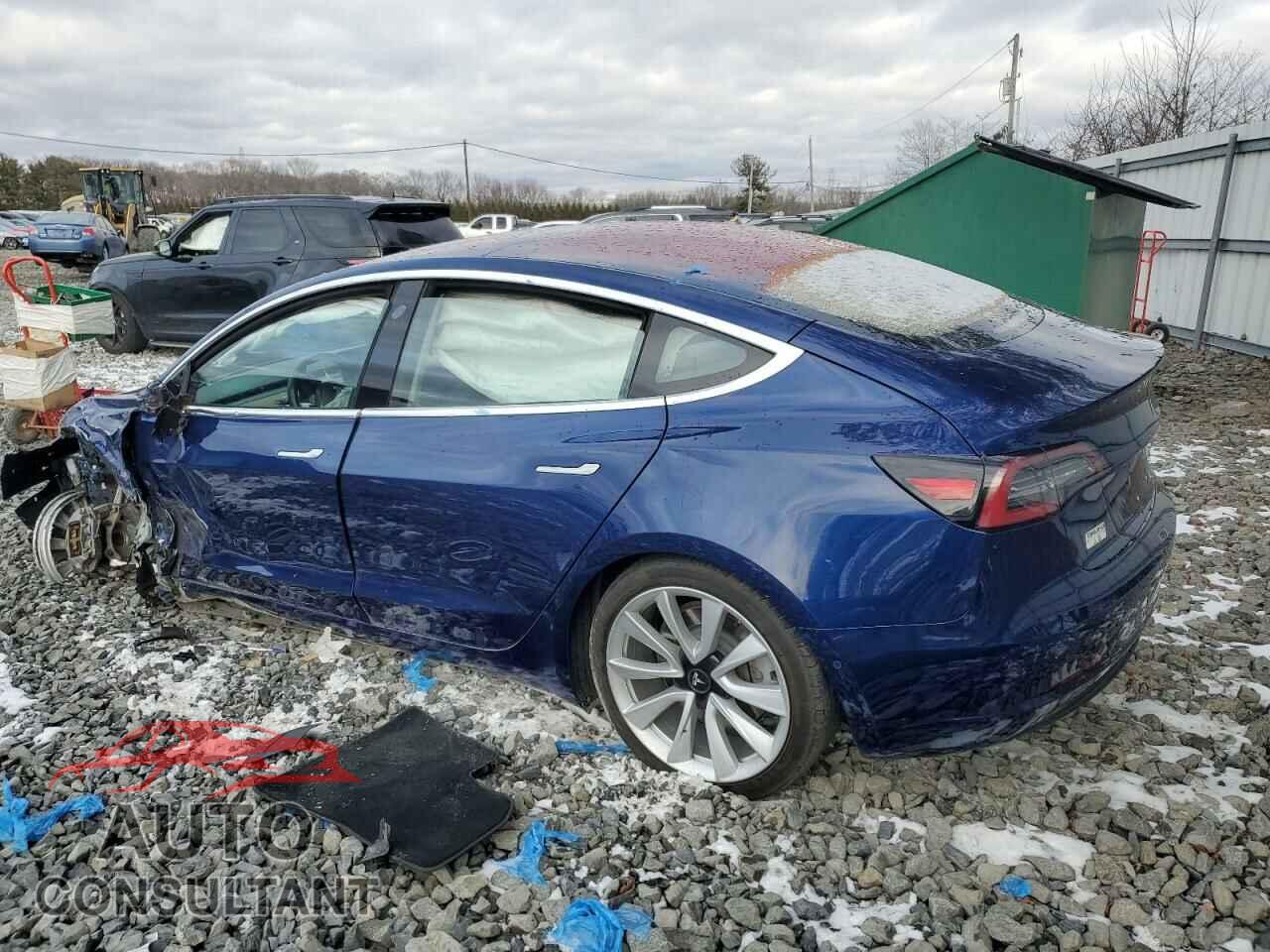 TESLA MODEL 3 2018 - 5YJ3E1EA2JF032957