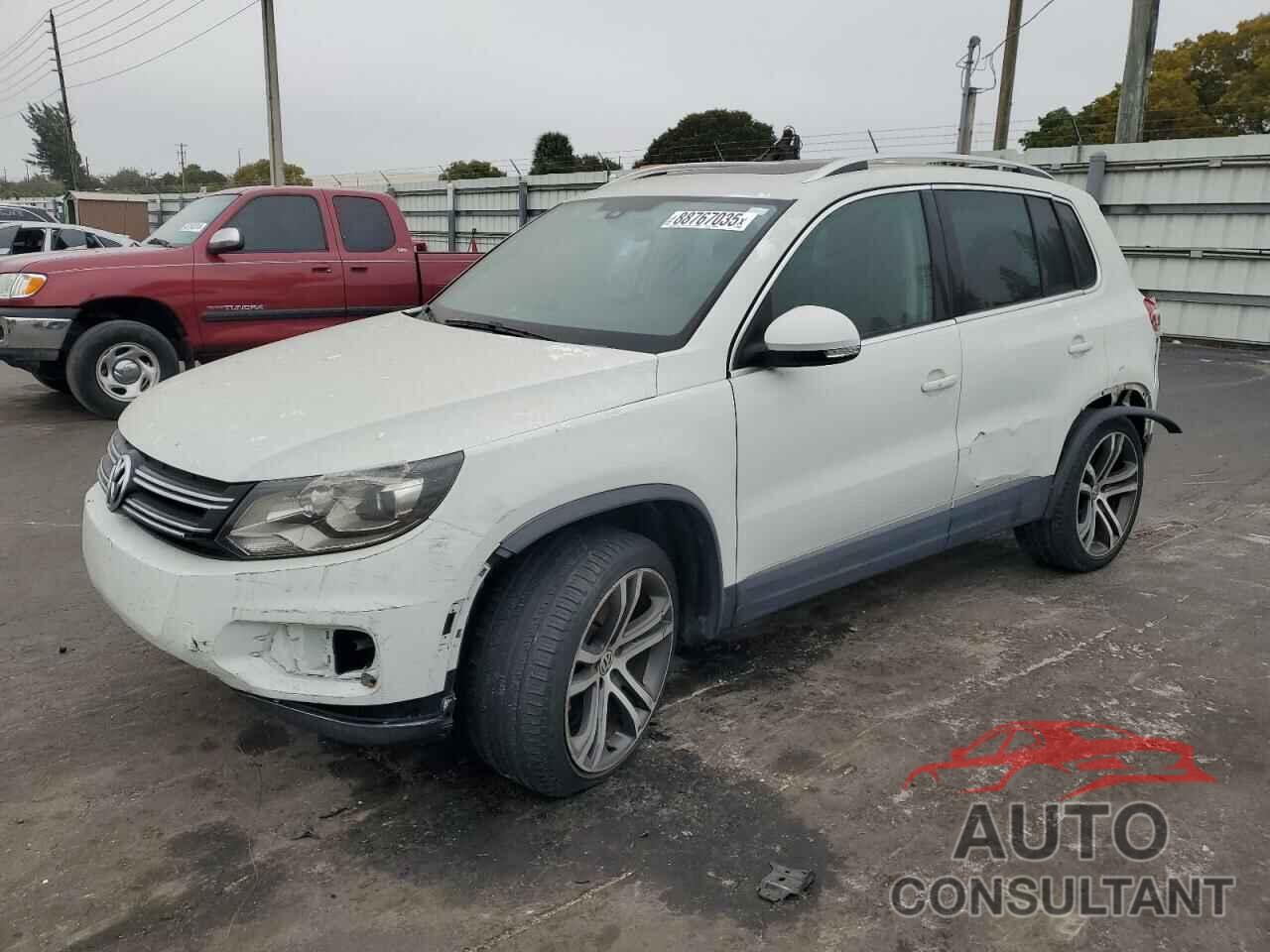 VOLKSWAGEN TIGUAN 2017 - WVGVV7AX7HK033536