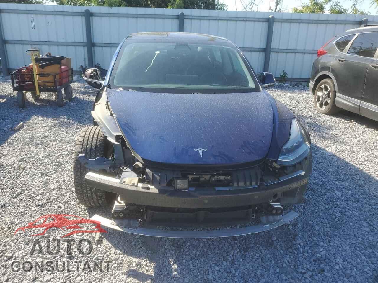TESLA MODEL 3 2019 - 5YJ3E1EB5KF452707
