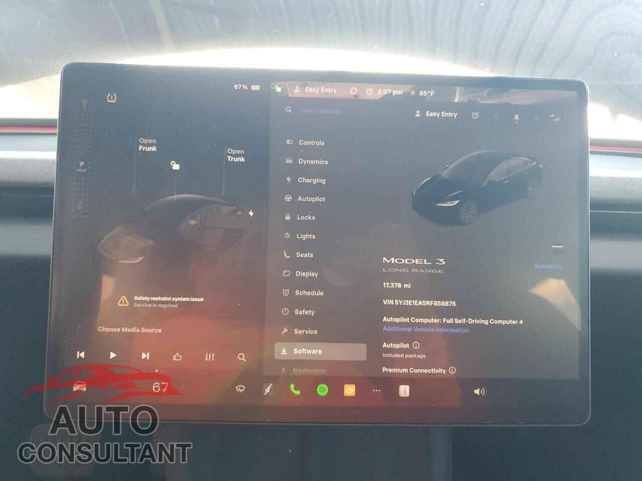 TESLA MODEL 3 2024 - 5YJ3E1EA5RF858875