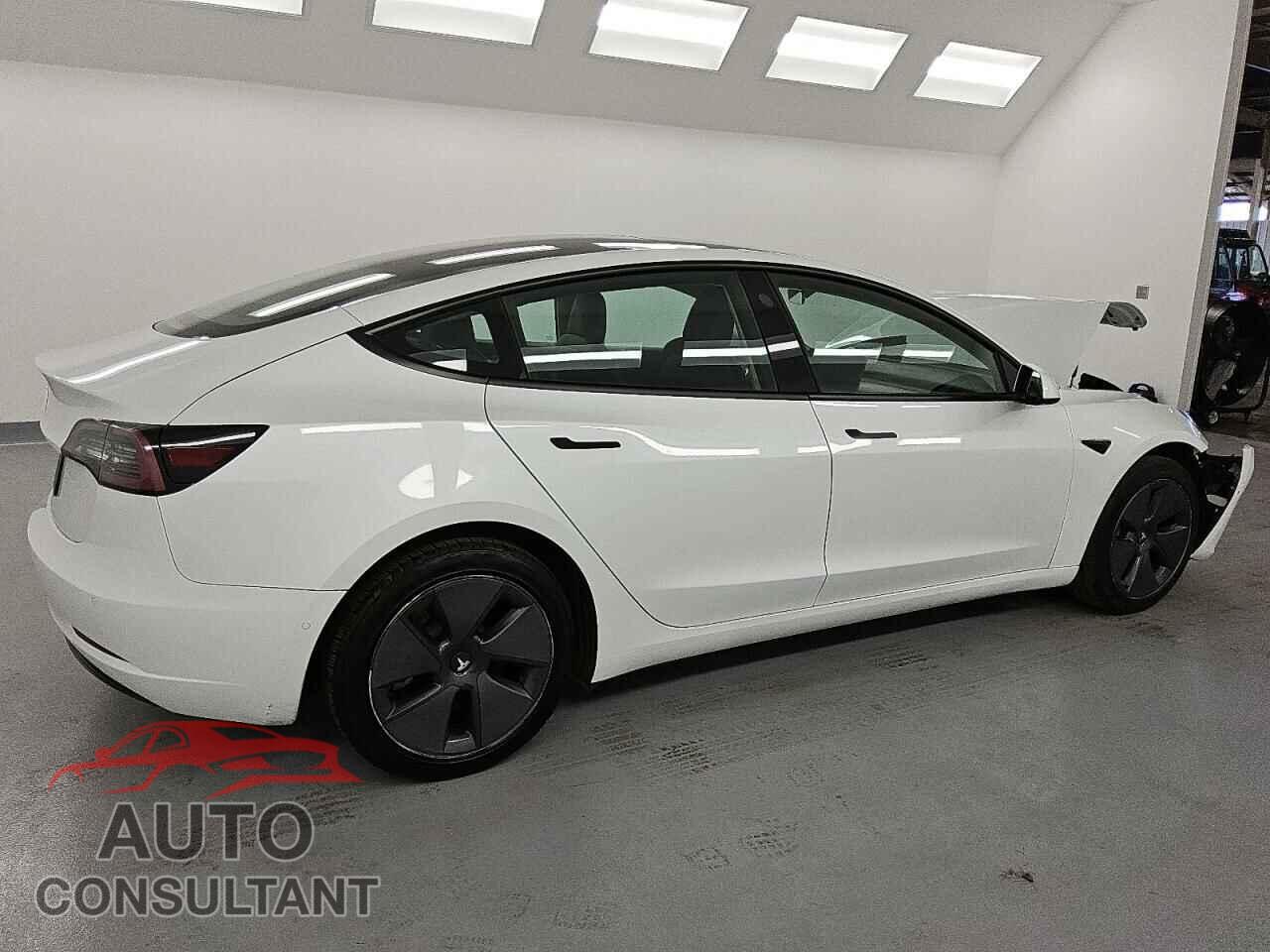 TESLA MODEL 3 2022 - 5YJ3E1EA2NF290109