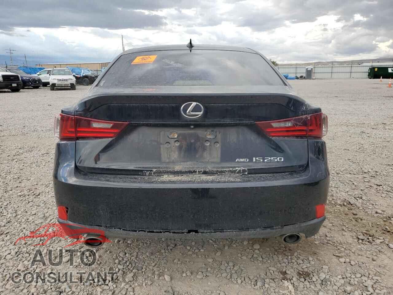 LEXUS IS 2015 - JTHCF1D22F5021312