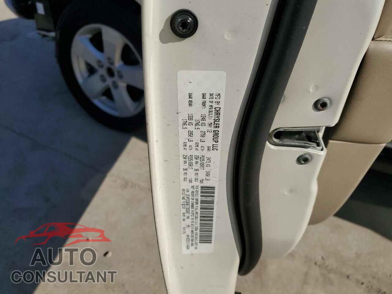 DODGE JOURNEY 2012 - 3C4PDCBG8CT353267