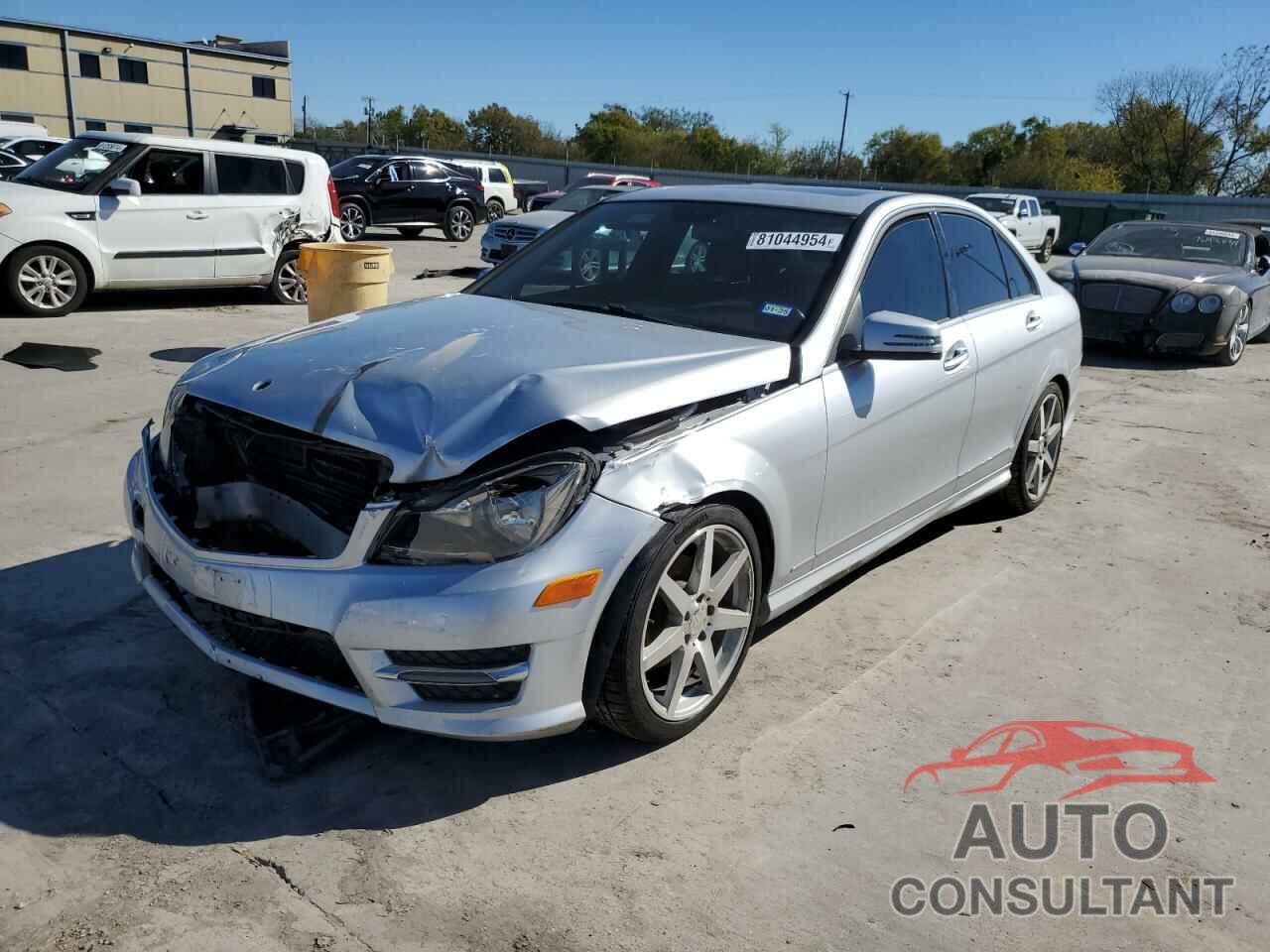 MERCEDES-BENZ C-CLASS 2014 - WDDGF4HB6EG253919