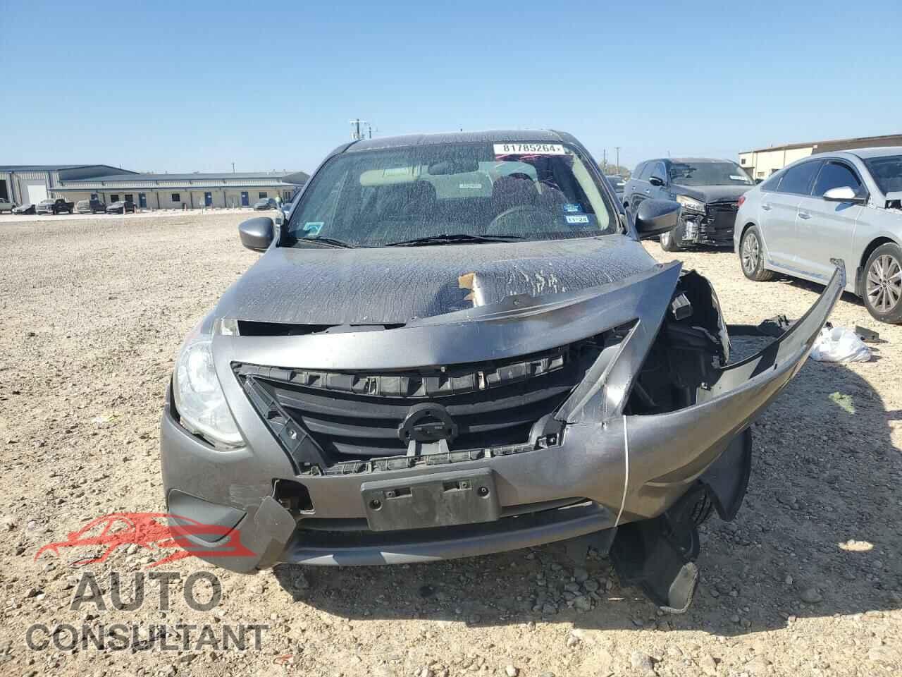 NISSAN VERSA 2017 - 3N1CN7AP3HL816995