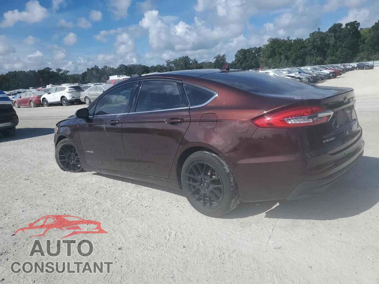 FORD FUSION 2019 - 3FA6P0LU8KR165128