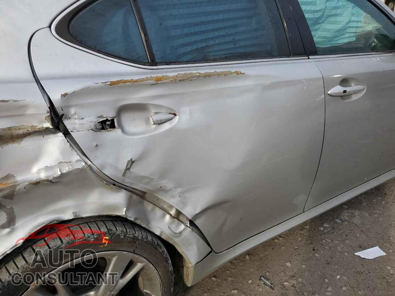 LEXUS IS 2010 - JTHBF5C2XA5124815