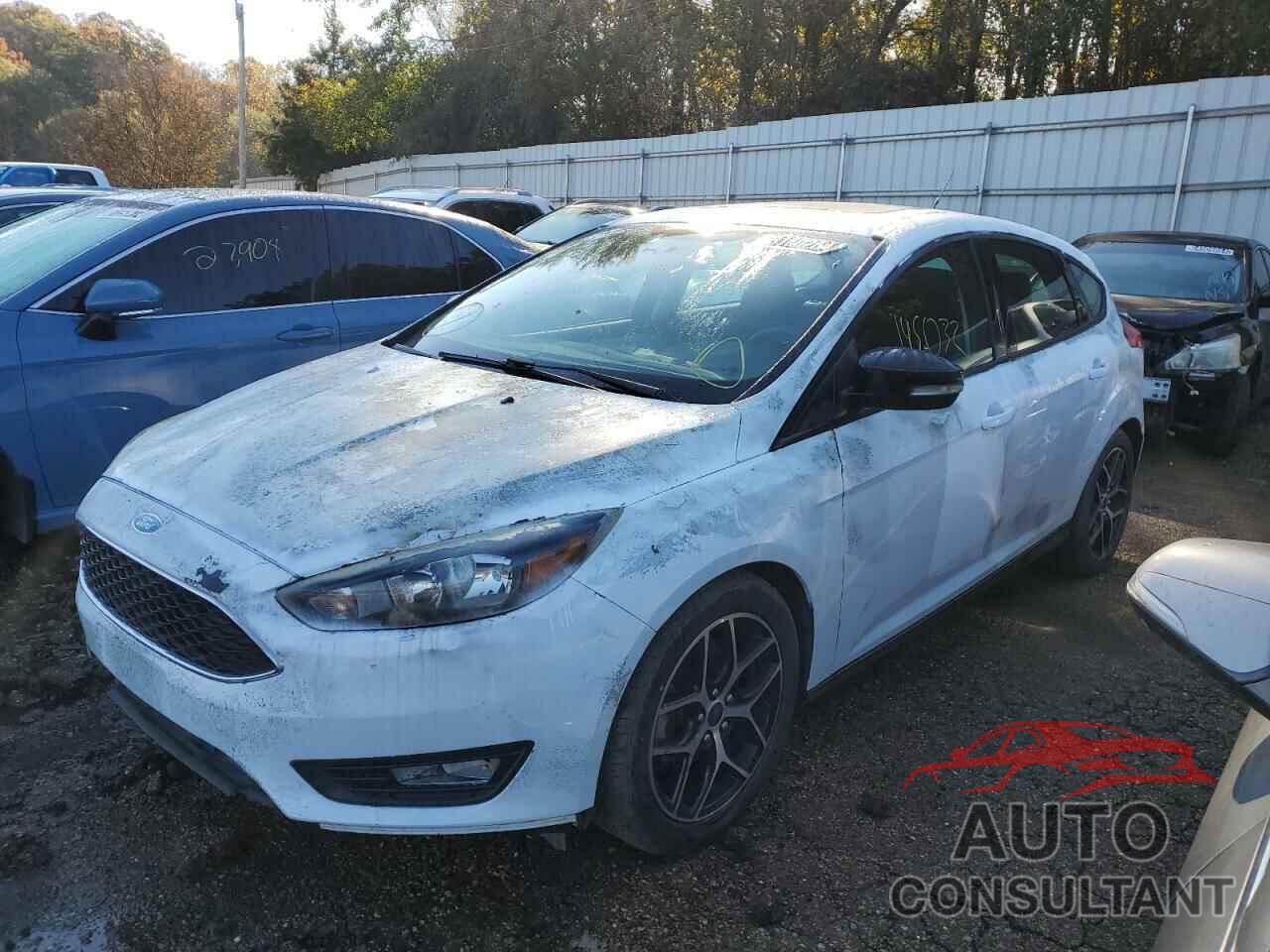 FORD FOCUS 2018 - 1FADP3M22JL319318