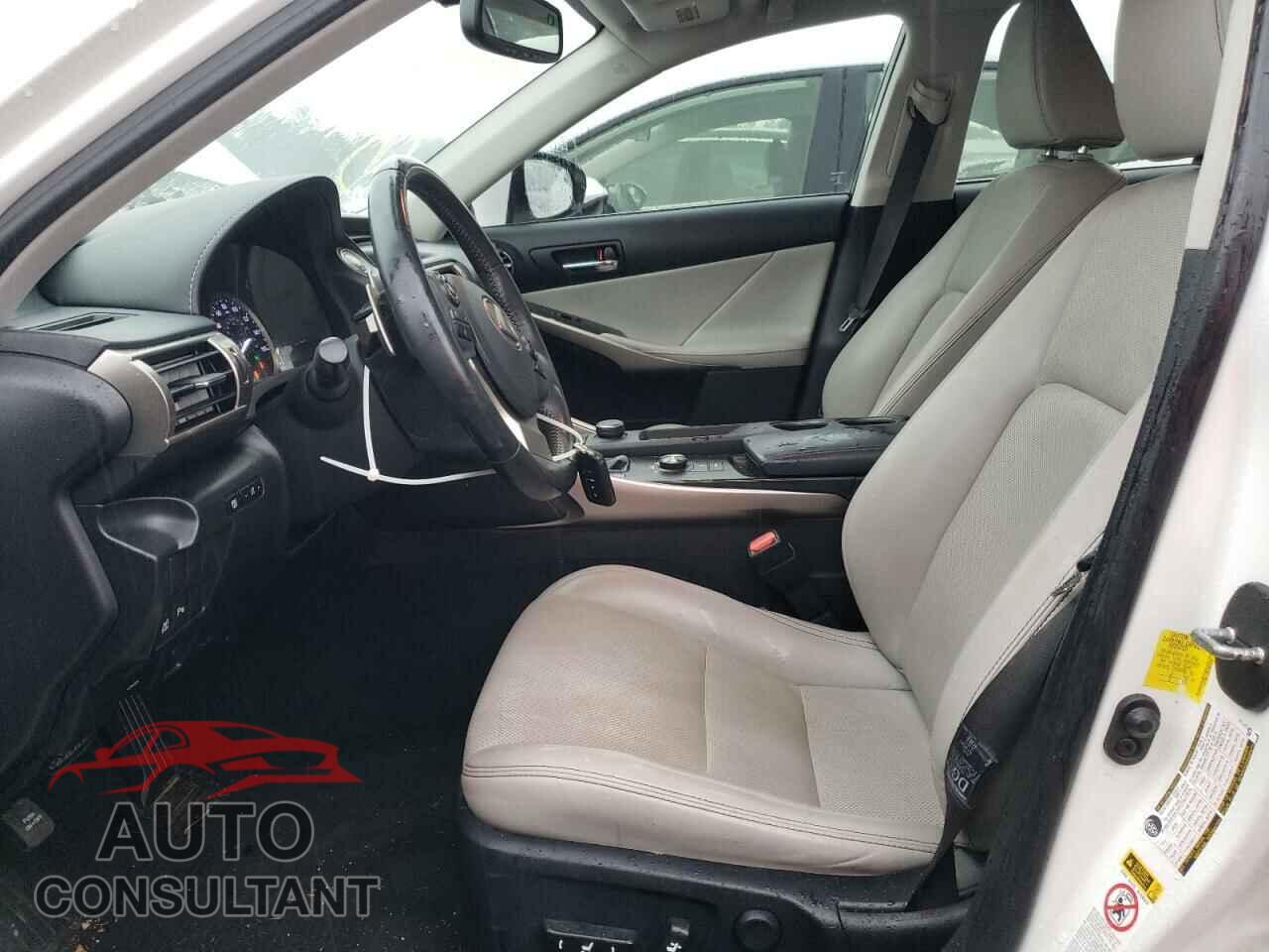 LEXUS IS 2015 - JTHBF1D22F5051289