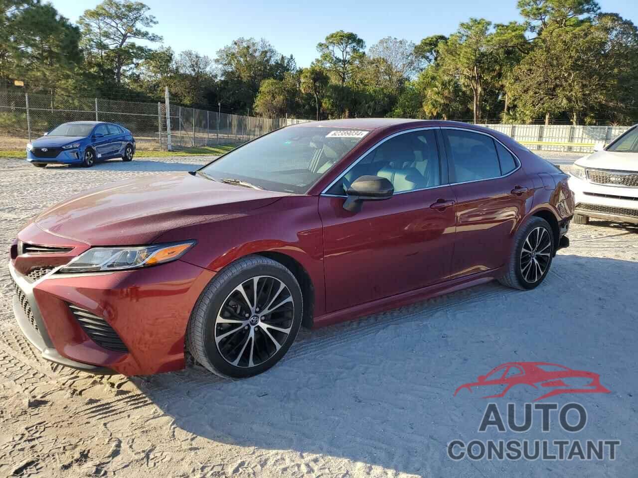 TOYOTA CAMRY 2018 - 4T1B11HK4JU613004