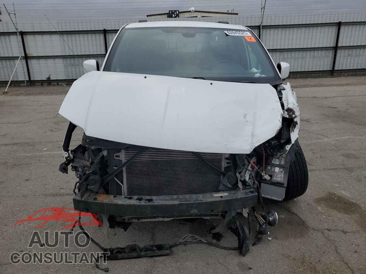 DODGE CARAVAN 2018 - 2C4RDGEG7JR344233