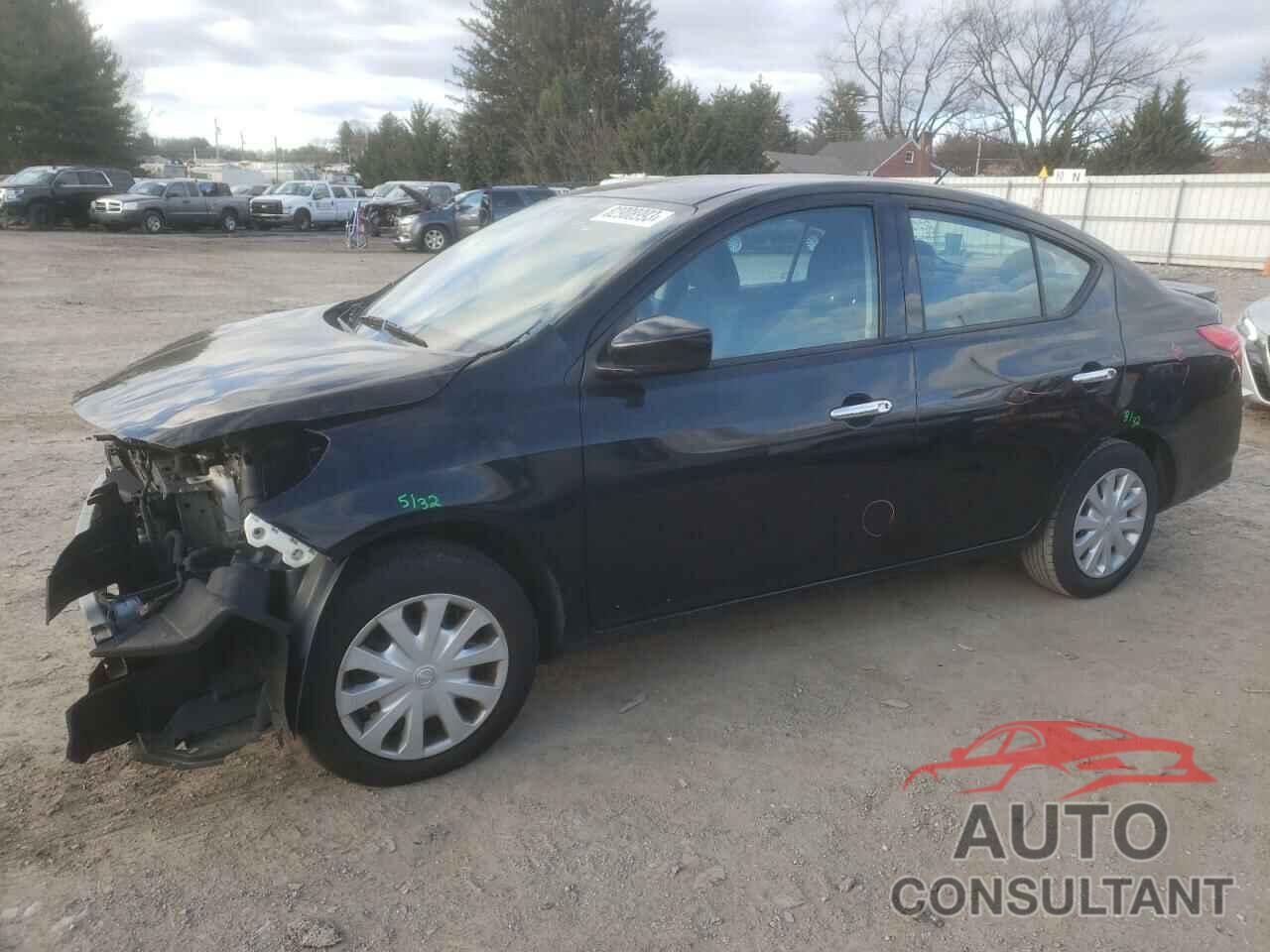 NISSAN VERSA 2018 - 3N1CN7AP7JL884836