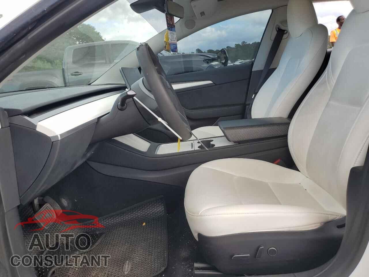 TESLA MODEL 3 2023 - 5YJ3E1EA8PF562813