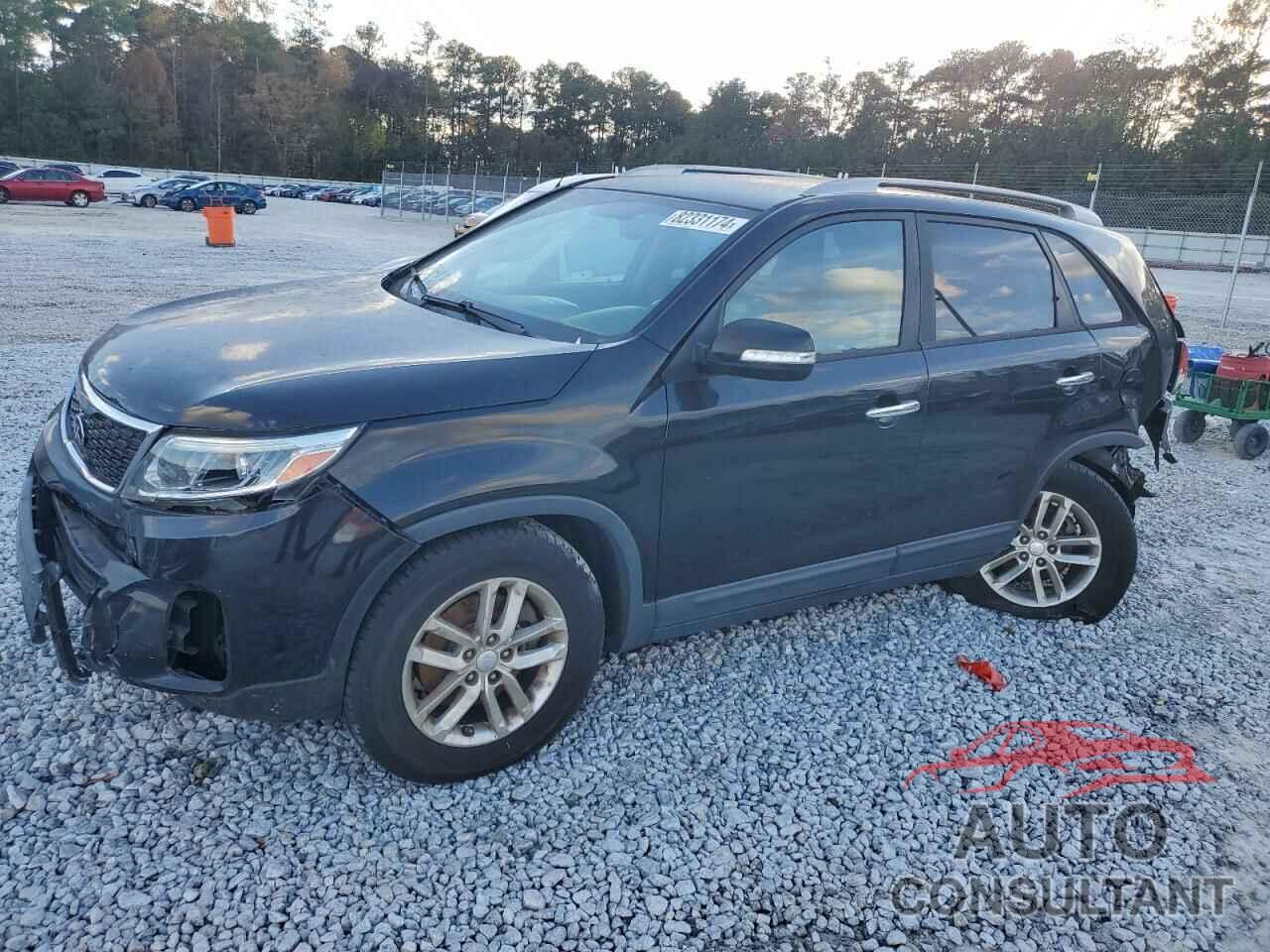 KIA SORENTO 2015 - 5XYKT3A61FG642766