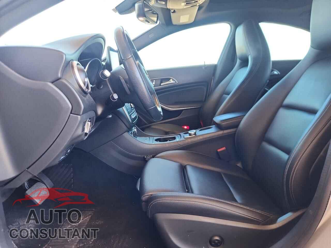 MERCEDES-BENZ CLA-CLASS 2019 - WDDSJ4EB4KN721165