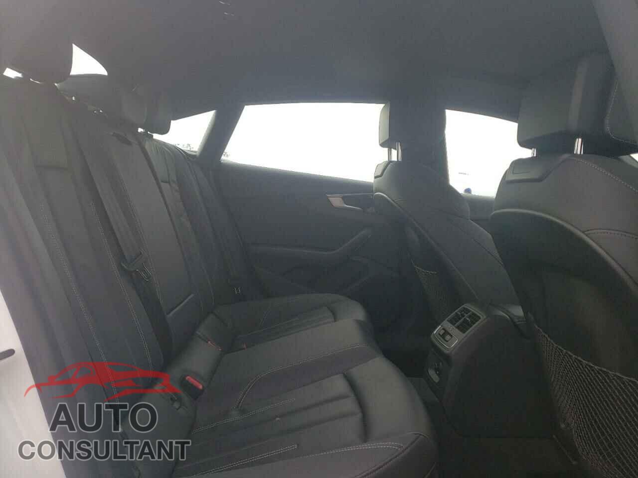 AUDI A5 2021 - WAUDACF53MA044767