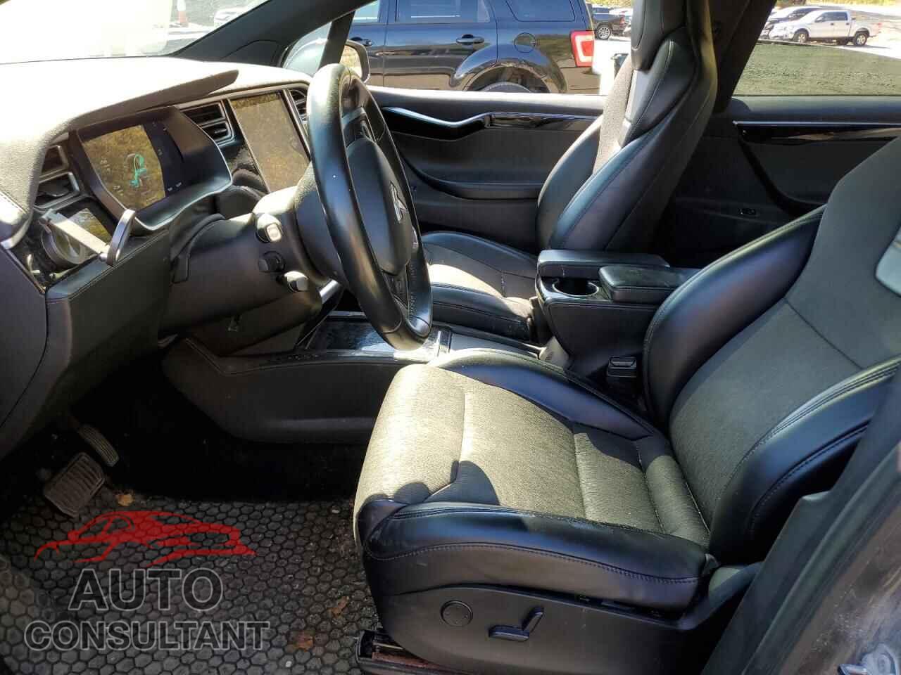TESLA MODEL X 2017 - 5YJXCBE29HF045897