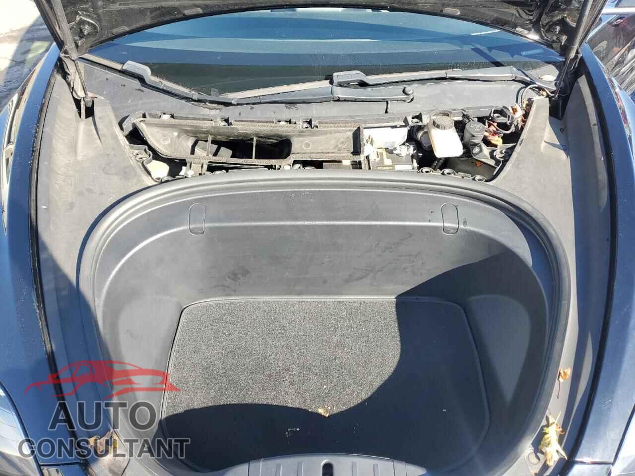 TESLA MODEL 3 2018 - 5YJ3E1EB2JF145560