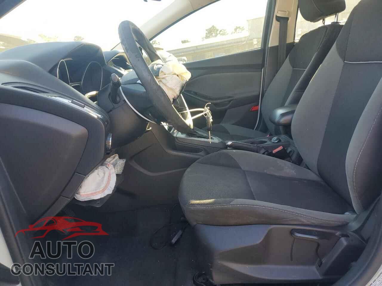 FORD FOCUS 2014 - 1FADP3F29EL358703