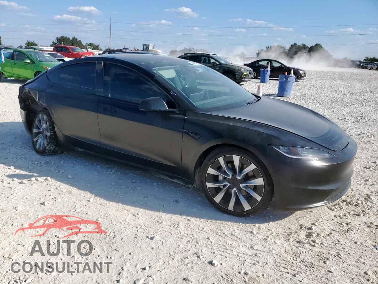 TESLA MODEL 3 2024 - 5YJ3E1EB8RF733832