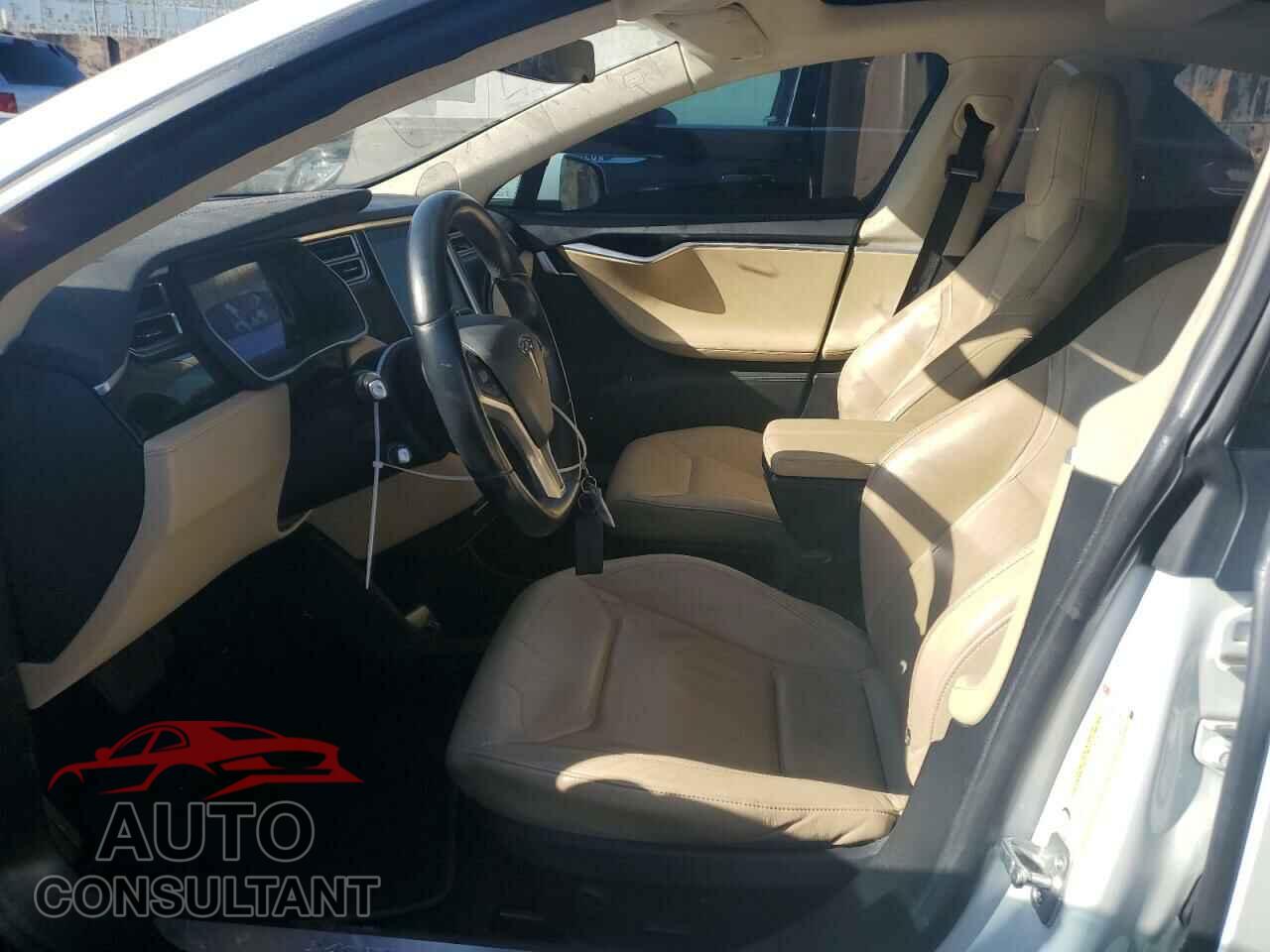 TESLA MODEL S 2015 - 5YJSA1S1XFF097901