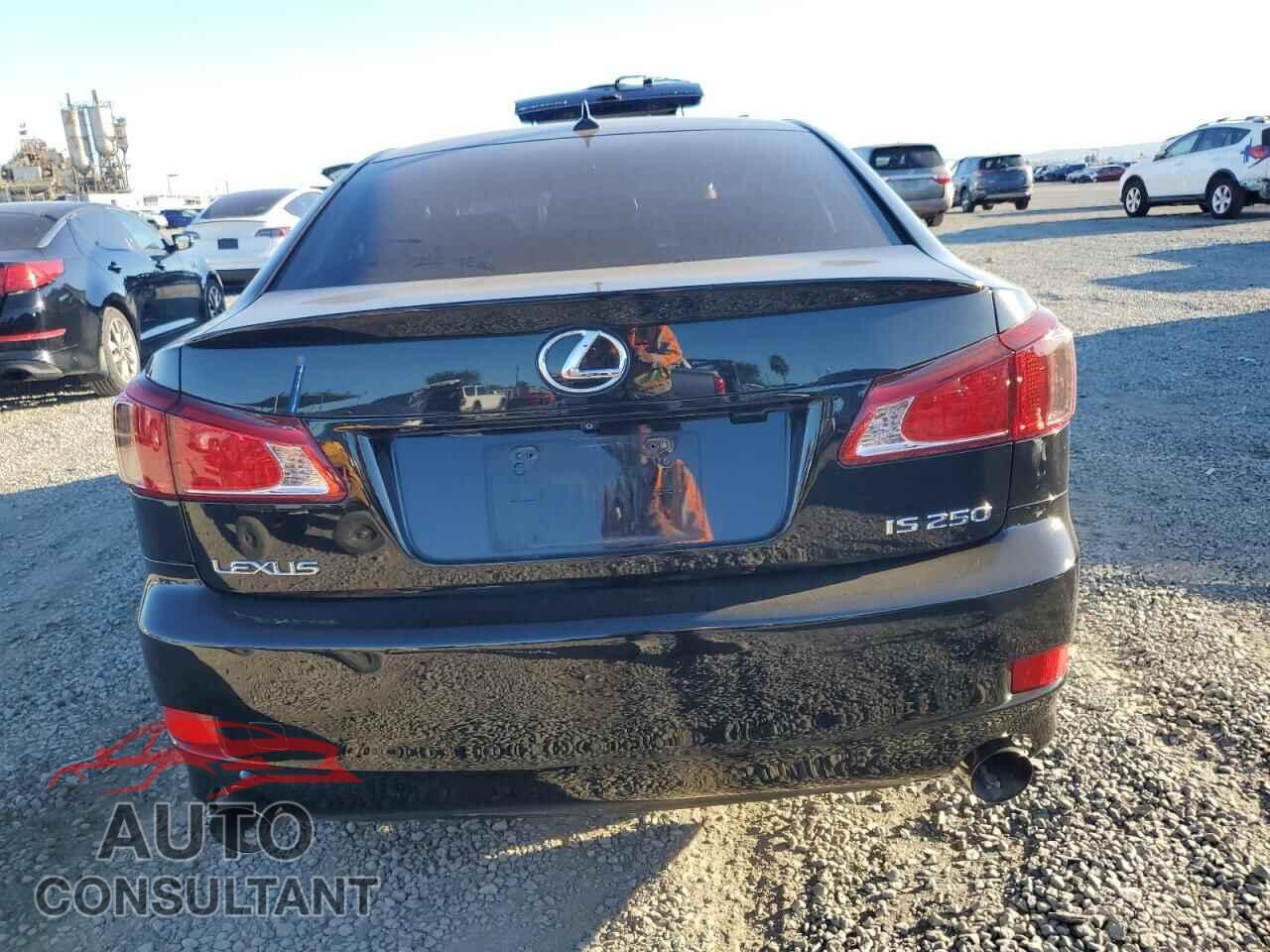 LEXUS IS 2012 - JTHBF5C25C5184987