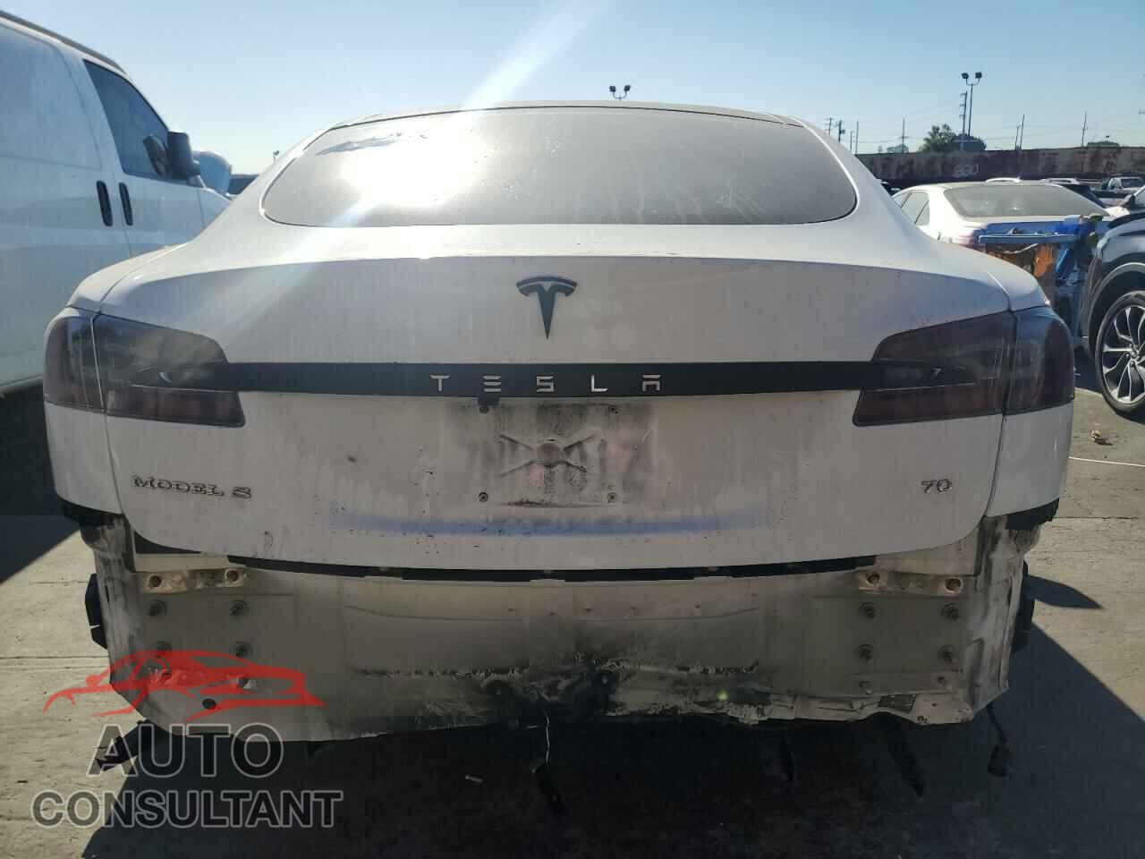 TESLA MODEL S 2015 - 5YJSA1S1XFF097901
