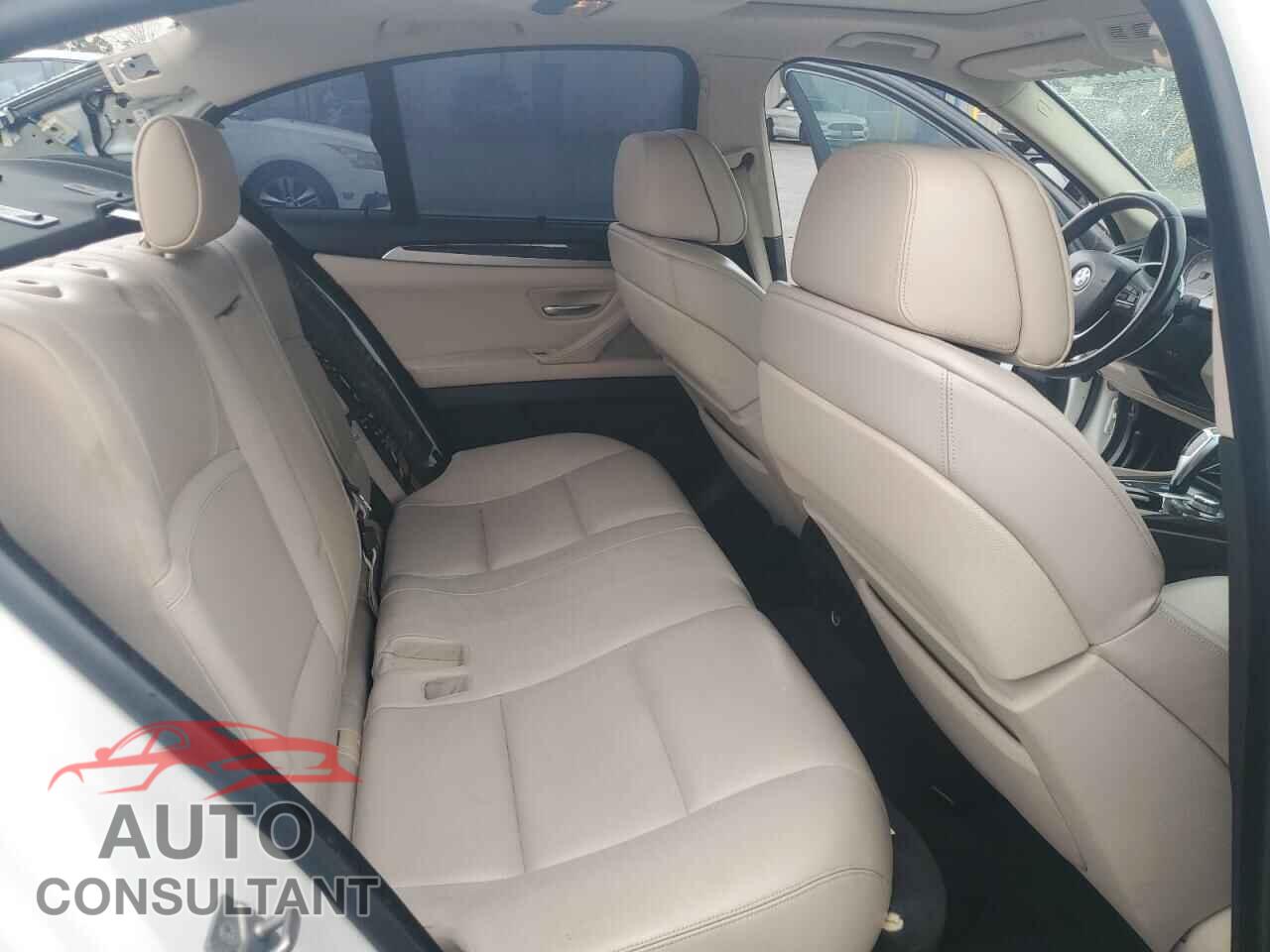BMW 5 SERIES 2011 - WBAFR7C5XBC800383