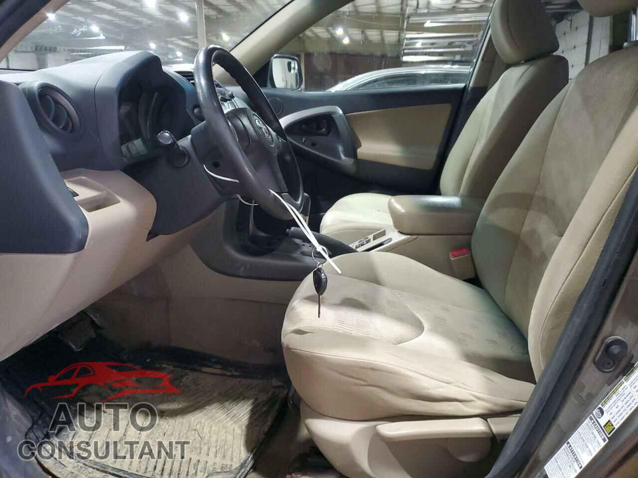 TOYOTA RAV4 2011 - 2T3BF4DV3BW108762