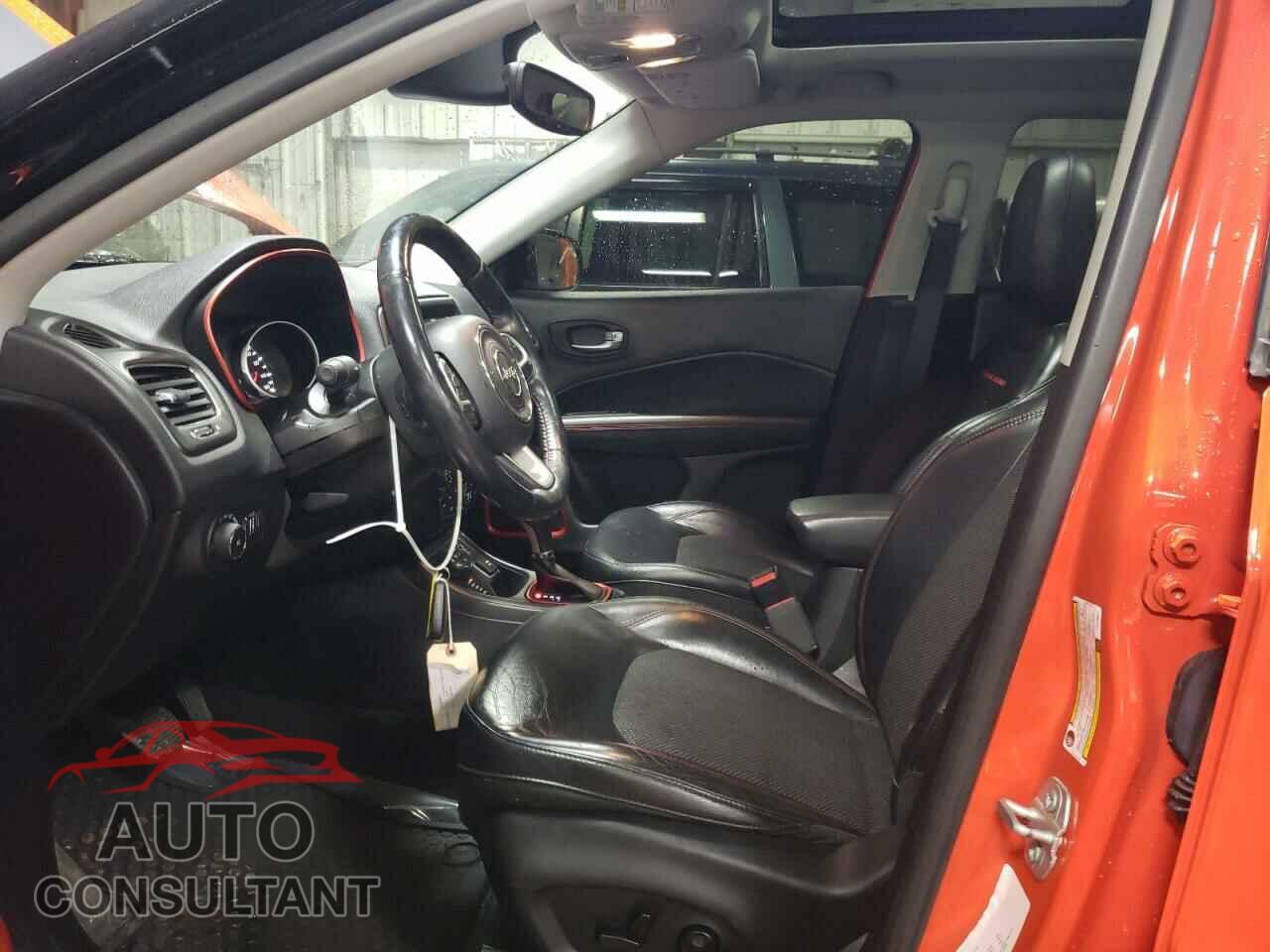 JEEP COMPASS 2018 - 3C4NJDDB4JT128557