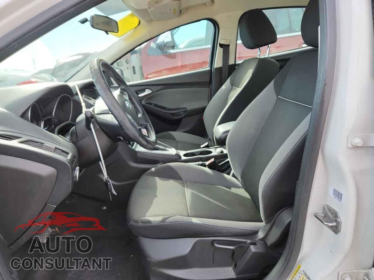FORD FOCUS 2013 - 1FADP3F28DL213070