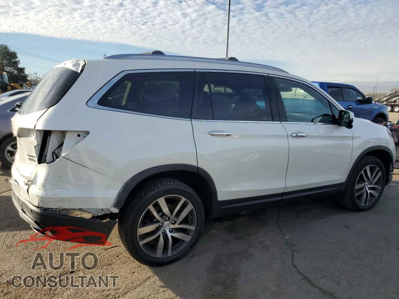 HONDA PILOT 2017 - 5FNYF6H94HB034267