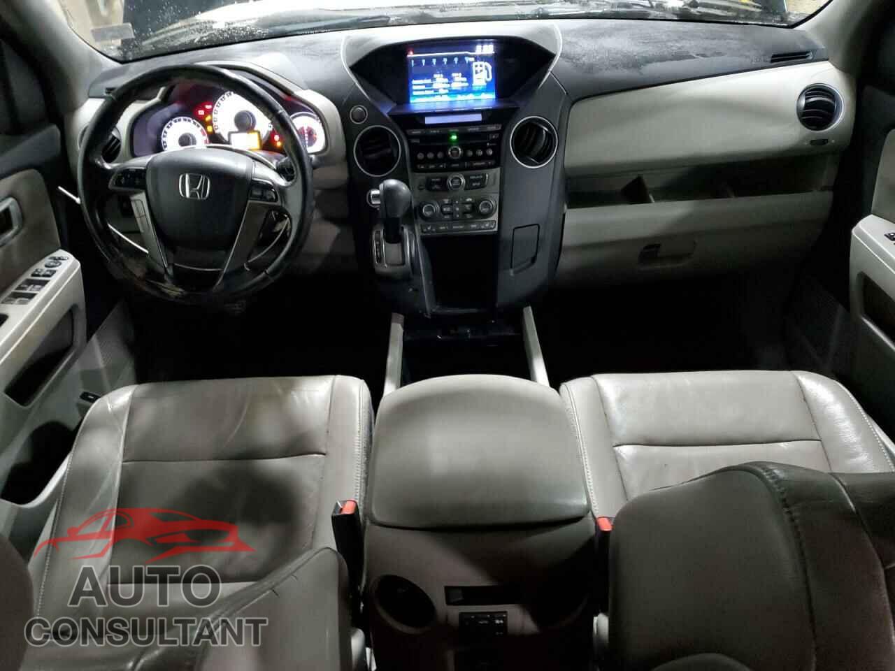 HONDA PILOT 2014 - 5FNYF4H58EB020000