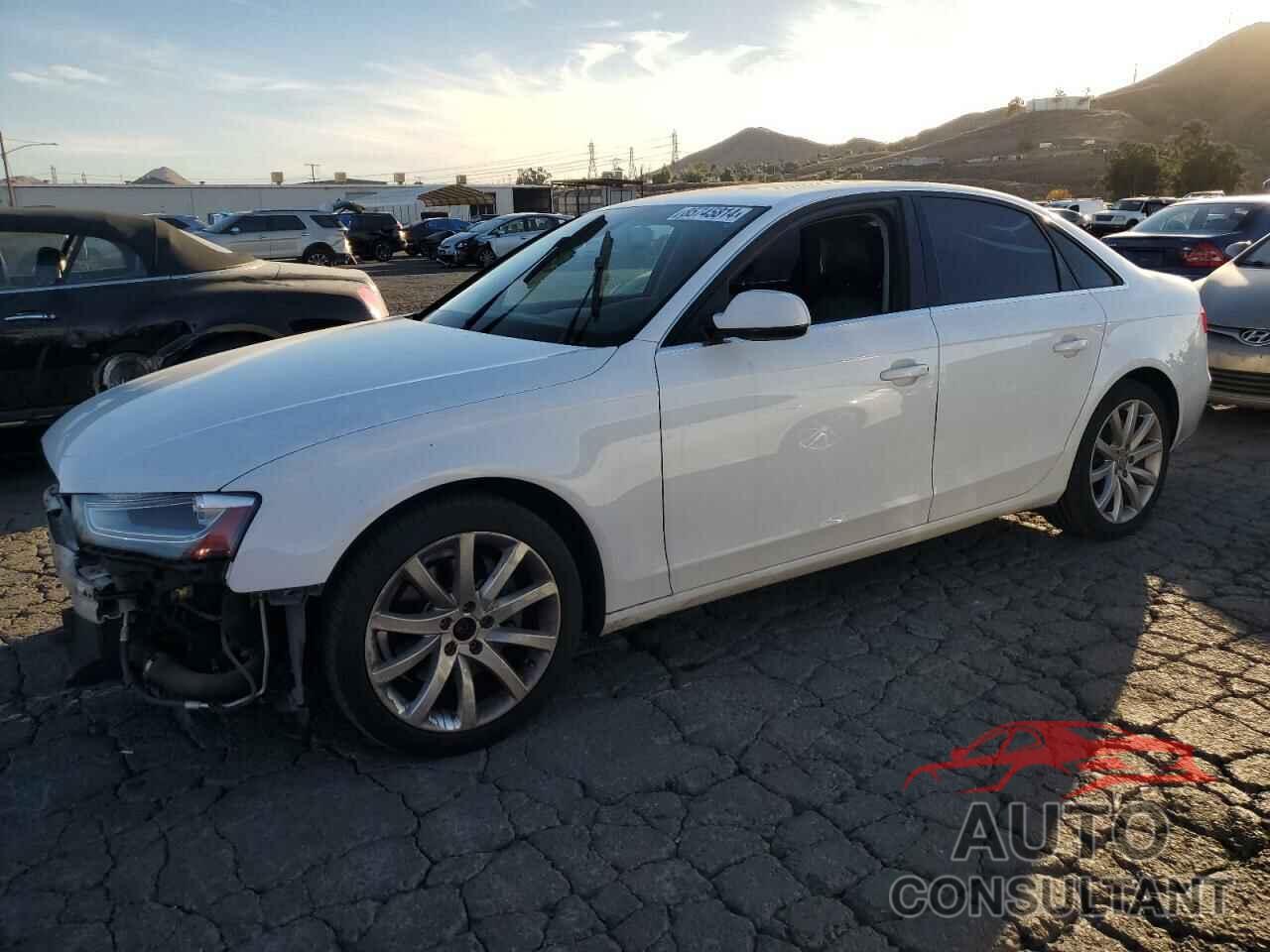 AUDI A4 2013 - WAUEFAFLXDN044184